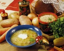 Розсольник з перловкою та яловичиною яловичиною