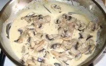 М’ясо з грибами у сметанному соусі – свинина, яловичина, курка, LS соусі