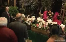Незвичайний похорон та похоронні обрядидля веселих покійників похоронні