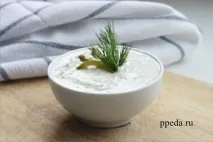Печінкові оладки із соусом печінкові