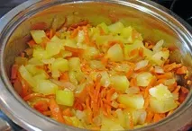 Рагу з кабачками та квасолею квасолею