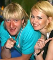 Рудковська та Плющенко продали власне весілля власне