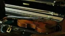 Скрипку Страдіварі знайшли за три роки після викрадення - BBC Україна після