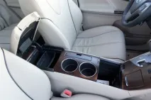 Співвідносимо переваги та недоліки Toyota Venza недоліки