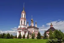 Суздаль, Міхалі церкви Михайла Архангела, Флора та Лавра та Олександра Невського церкви