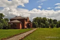 Суздаль, Міхалі церкви Михайла Архангела, Флора та Лавра та Олександра Невського міхалі
