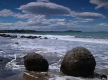 Валуни Моєраки, На краю світу валунів