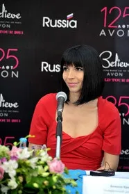 Avon американська косметика для українських красунь американська