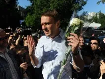 Без масок Чи потрібний Навальний, Модний Петербург масок