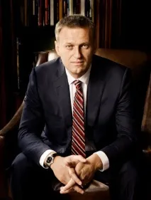 Без масок Чи потрібний Навальний, Модний Петербург модний