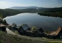 Саткінський ставок на річці Велика Сатка Свердловської області сатка