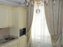 Готові штори для кухні (56 фото) моделі кухонних фіранок, комплект - штори та скатертина. фото