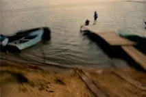 изкривяващо стъкло
