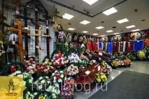 Яким є символічне значення похоронних жалобних стрічок, і що на них прийнято писати, Ритуальний жалобних