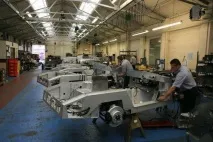 Як збирають автомобіль Morgan Aero 8, Як це зроблено автомобіль
