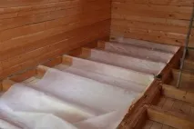 къща пода