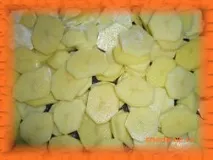 Картопля з куркою в духовці куркою