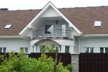 пари арестуван