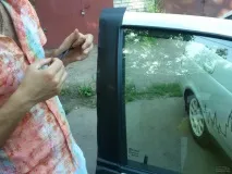 Обтяжка - стійок - матовою плівкою стійок