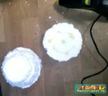 клеїти