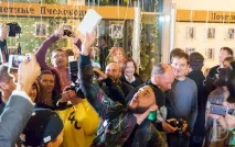 Репортаж зі старту продажів iPhone 6 у штаб-квартирі Білайна iphone
