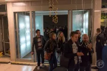 Репортаж зі старту продажів iPhone 6 у штаб-квартирі Білайна репортаж