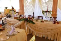 Весілля у ресторані - Червоний Кабачок червоний