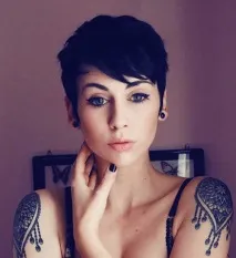 подстригване прическа пикси