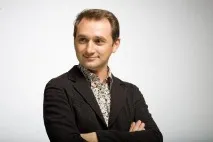 Телеведучий та шоумен Олександр Пряніков біографія, кар’єра та сім’я Олександр