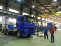 У нас ТОНАР, купець! Вантажний транспорт та спецтехніка тонар