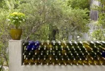 12 красивих та корисних речей зі скляних пляшок, якими можна прикрасити свій будинок та дачу корисних