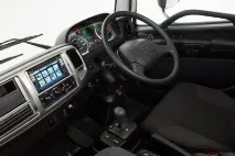 hino автомобил