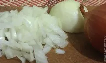 Гороховий суп з сухариками. можна