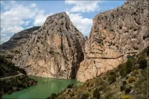 кралска окачени палуби