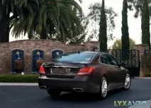 Hyundai Equus 2014-2015 фото, ціна, тест драйв, характеристики Хендай Екус equus