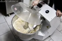 истинска истинска