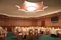 моминско парти моминско парти