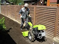 Як підготувати ділянку перед роботами з укладання рулонного газону ділянку