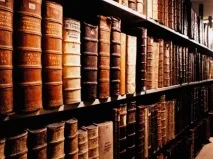 Як правильно зберігати книги зберігати