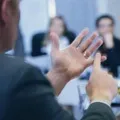 Як переконувати людей за системою Дейла Карнегі - Isaac Pintosevich Systems карнегі
