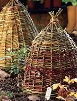Як сплести чудовий кошик для укриття рослин на зиму кошик