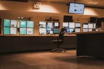 потрапив
