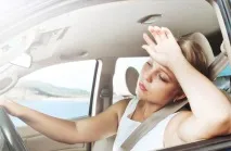 Масаж знімає стрес від керування автомобілем плечі