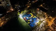 представя баскетболно игрище