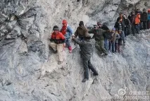 Небезпечна дорога до школи - НОВИНИ У ФОТОГРАФІЯХ дорога