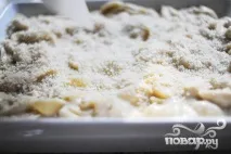 Паста з помідорами, сиром і панірувальними сухарями. паста