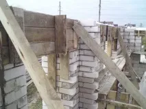 Перемички для віконних прорізів брускові, плитні, металеві та інші конструкції, відео та фото плитні