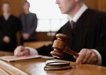 Професія суддя хто це, плюси та мінуси, Плюси та мінуси суддя