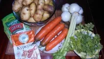 Рецепт Тушкована картопля з селери та куркумою, Яскраво та ароматно) Незвичайне у звичайному) рецепт