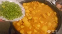 Рецепт Тушкована картопля з селери та куркумою, Яскраво та ароматно) Незвичайне у звичайному) картопля